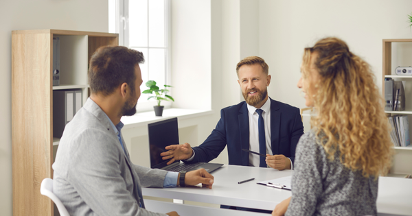 Pourquoi combiner un chasseur immobilier Lyon et un courtier Lyon change tout